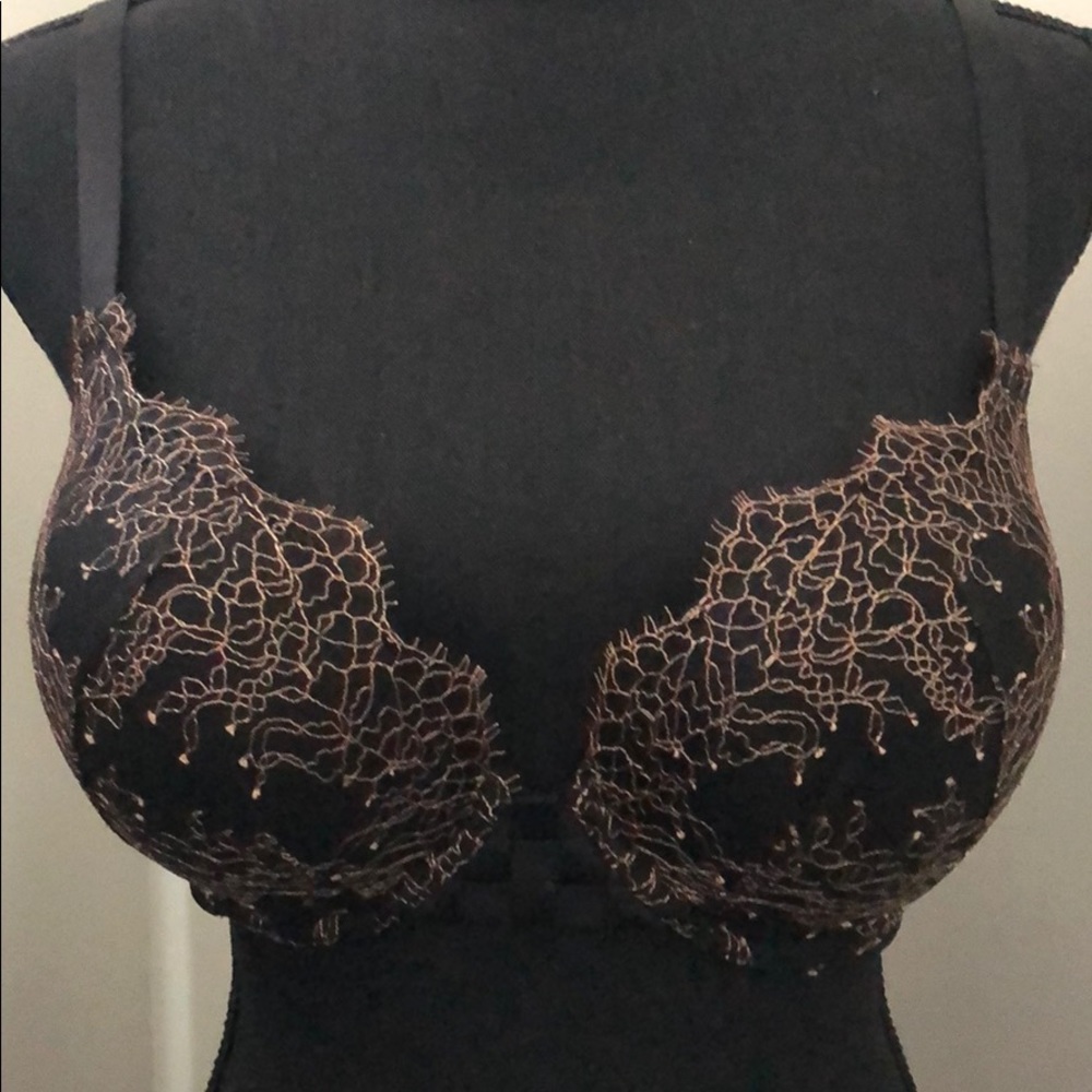 Victoria’s Secret Bombshell Plunge Bra